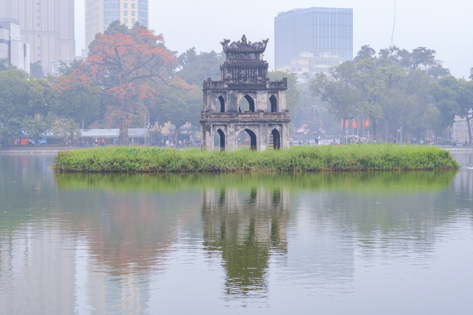 Hoan Kiem Lake